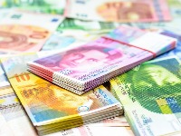 NOVI NOVAC STIŽE: Evo kako će izgledati švajcarske novčanice (FOTO)