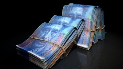 UVEK KAD JE RAT Švajcarska valuta ponovo raste