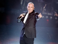 Veče uz hitove Erosa Ramacotija u Beogradskoj areni (VIDEO)