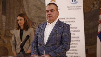 Pašalić: Brutalna eksploatacija dece, guraju se u epicentar političke borbe