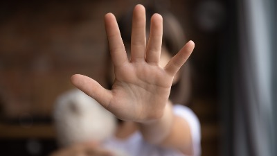 4 dečaka i 2 devojčice mučile vršnjakinju u Beogradu