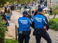 Zemunci brutalno pretukli komunalnog milicajca: Hteo da napiše kaznu za parking