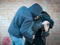 Učenika šestog razreda šrafcigerom napao vršnjak ispred škole u Beogradu