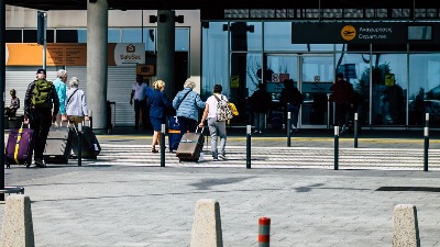Srbi zarobljeni na aerodromu na Kipru