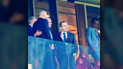 Dok se Dačić i SNS tajkuni šire u Kataru, fudbalski asovi sede kod kuće!