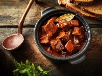 Originalni recept za tradicionalni mađarski gulaš: Jelo kojem je teško odoleti