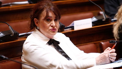Nada Macura predsedava prvom sednicom Skupštine Nada Macura predsedava prvom sednicom Skupštine