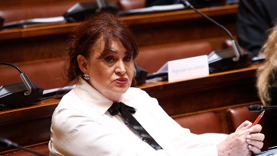 "Sramota je nazvati borbu za terapiju - popularnom": Majka koja "popularno" leči dete uputila oštru poruku Nadi Macuri