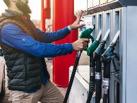 Prodavci goriva u Srbiji počeli da zatvaraju pumpe
