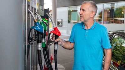 Jedan derivat jeftiniji: Stigle nove cene goriva