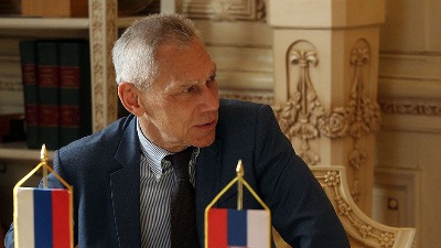 Ambasador Rusije: Blokade ometaju Vučićeve planove, antisrpske snage iskoristile situaciju