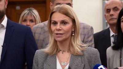 Popović: Dok ograđuju decu, Grad Beograd ćuti