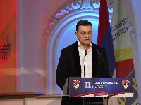 "Svaki od 3.100 klubova u Srbiji je u rukama politike, trebaju sigurni glasovi"