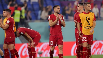 Srbija prvak sveta u skandalima, taktičkom neredu i nerealnim ambicijama