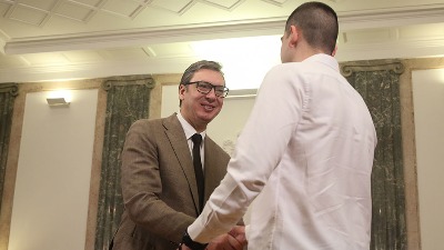 Vučić mladiću uhapšenom na KiM ponudio posao