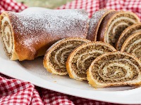Recept za najbolju štrudlu sa orasima: Mekana kao pamuk, topi se u ustima 