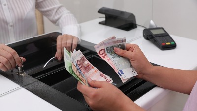 STROŽI PROPISI ZA MENJAČNICE Kazne i do tri miliona