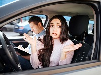 Špijunski trik na vozačkom: Naočare snimaju test, odgovori stižu u uho!