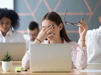 Reč stručnjaka: Kako savladati popodnevni umor na poslu?