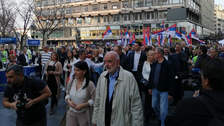 Apel javnih ličnosti: Opozicijo, oglasi se, saopšti sve neregularnosti!