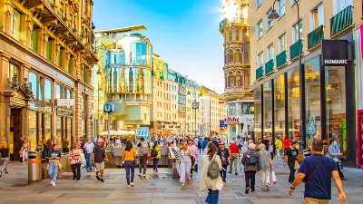 Država u kojoj živi preko 300.000 Srba uvodi četvorodnevnu radnu nedelju? Zamrznuće stanarine do 2026. godine