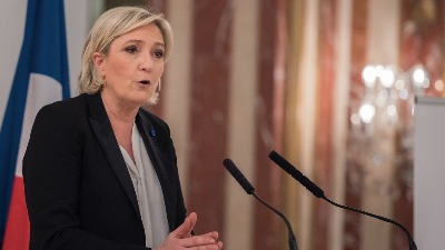 Izbori u Francuskoj: Le Pen prva, levica druga, Makronov fijasko