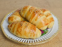 Kupus kifle sa feta sirom: Zlatna korica i neodoljivo kremast fil