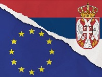 Non-pejper EK: Srbija ne može da zatvori nijedno poglavlje dok ne reši vladavinu prava