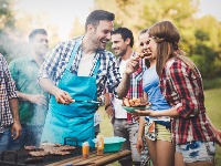 Šta se jelo za Prvi maj u bivšoj Jugoslaviji: Tradicionalna jela za prazničnu trpezu