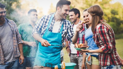 Idealne za Prvi maj: Tri salate koje savršeno idu uz roštilj