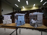 Ključ uspeha opozicije - smanjiti rasipanje glasova i animirati građane preko 65 godina da glasaju za njih