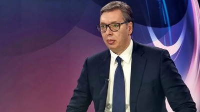 Vučić glumi stenu u vihoru, naprednjaci "očerupani"
