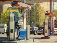 Drama na pumpi u Obrenovcu: Ukrao auto sa devojčicom unutra