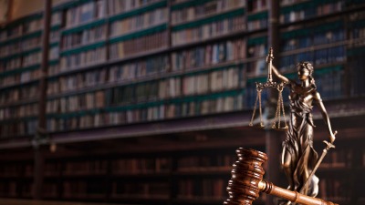 OD FRANCUSKE DO POLJSKE Sudovi pod pritiskom politike