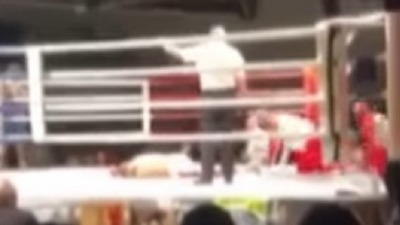 Samo se srušio: Bokser umro u ringu (UZNEMIRUJUĆI VIDEO)