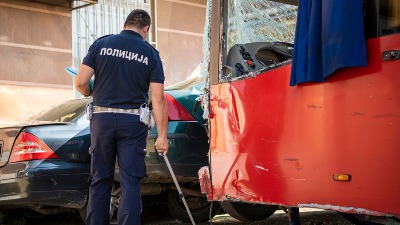 Sudarili se autobusi kod Ušća: Ima povređenih