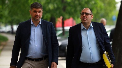 BIRN: Koluvija ide na koncerte, ali ne i na suđenja (FOTO)
