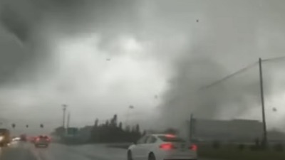 Tornado ubio jednu, a povredio više 40 osoba (VIDEO)