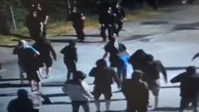 Policija objavila snimak sukoba sa huliganima (VIDEO)