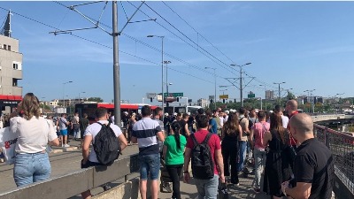 "LOVE NAM DECU" Zbor građana Voždovca: OKUPLJANJE NA AUTOKOMANDI u 16.45!