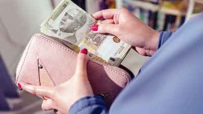 Kako finansijski premostiti januar posle praznika: Ovo je RECEPT