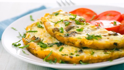 Recept Džejmija Olivera za najkremastiji omlet - tajna je u jednom sastojku 