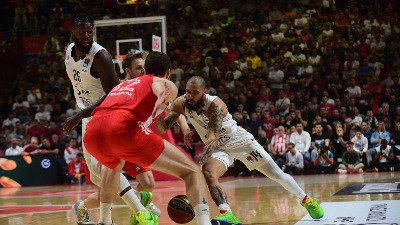 Zvezda i Partizan u PROBLEMU: Evo kako vaterpolo utiče na Evroligu!