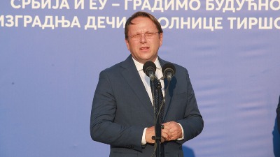 Skandal u EU: U kabinetu Olivera Varheljija vrbovali ŠPIJUNE