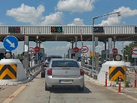 Ogromne gužve na autoputu nakon naplatne rampe za ulazak u Novi Sad (VIDEO)