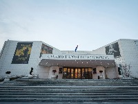 Kobre sprečile studenta da uđe u SNP, glumci se izvinili: "Vukašine, ovo je i tvoje pozorište" (VIDEO)