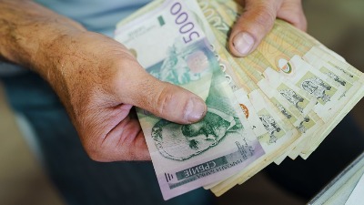 U Beogradu pare, na jugu TUGA: Kako su raspoređene plate