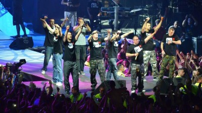 "Sloboda je ko voda, nađe put kroz svaki mrak": Beogradski sindikat se novom pesmom poklonio studentima (VIDEO)