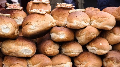Kako da bajat hleb ponovo bude svež? (VIDEO)