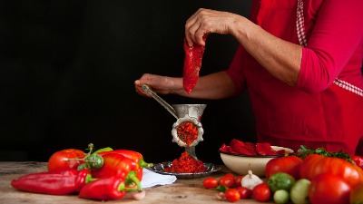 Starinski recept za ajvar posvađao internet zbog glavnog sastojka! Star je preko 100 godina